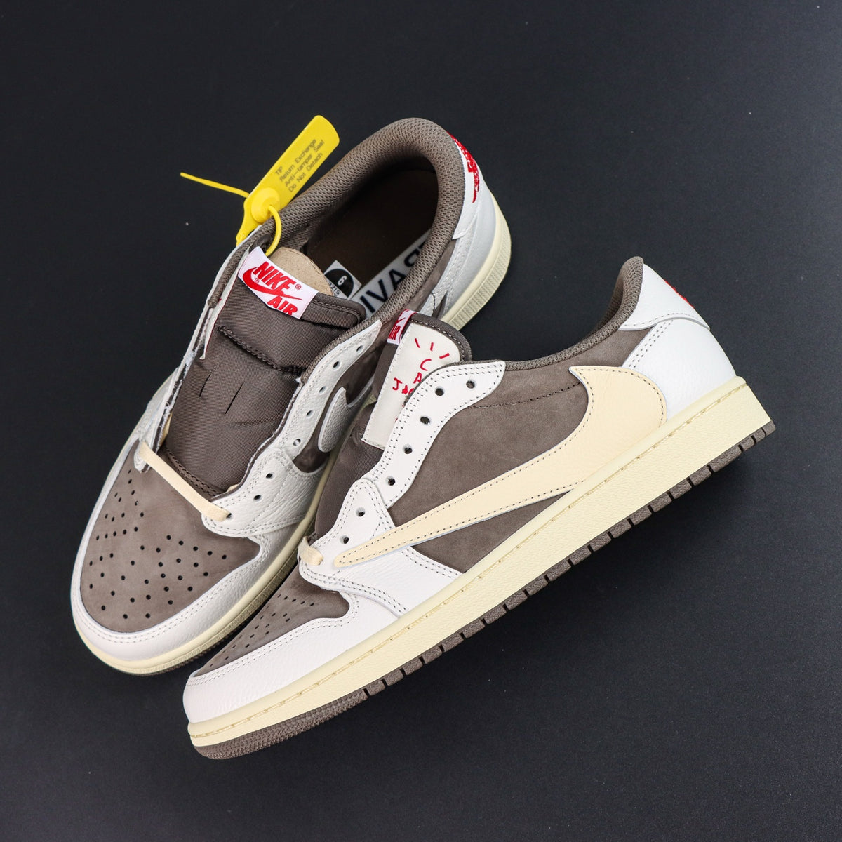 Jordan 1 Retro Low OG SP Travis Scott Reverse Mocha