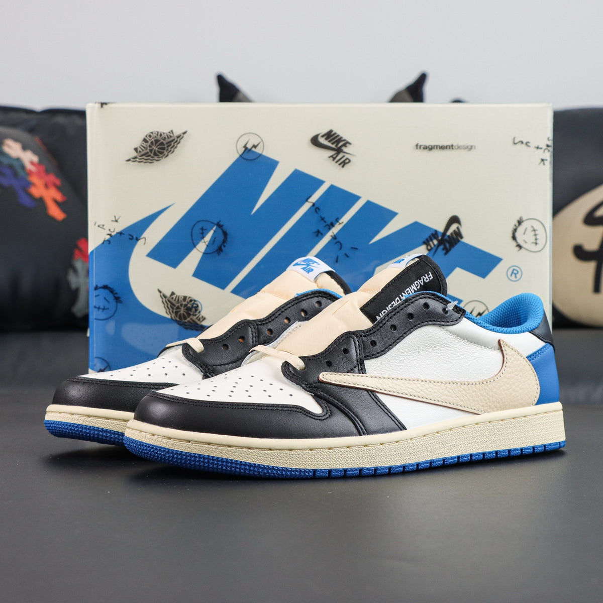 Jordan 1 Retro Low OG SP Fragment x Travis Scott